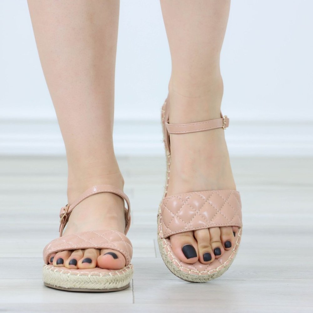 Blush Quilted Pattern Espadrille Trendy Comfy Flat Sandal - Picture 9 of 14
